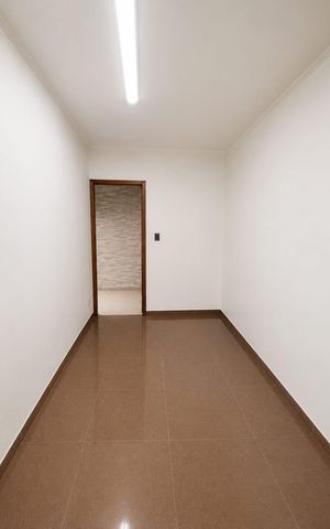 Casa à venda com 160m², 3 quartos e 4 vagas Casa à venda com 160m², 3 quartos e 4 vagasQuarto