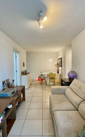 Apartamento à venda com 82m², 2 quartos e 1 vaga Apartamento à venda com 82m², 2 quartos e 1 vagaSala