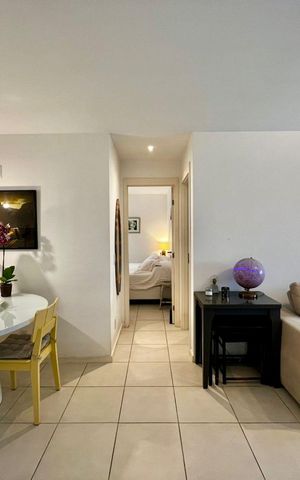 Apartamento à venda com 82m², 2 quartos e 1 vaga Apartamento à venda com 82m², 2 quartos e 1 vagaSala de Jantar