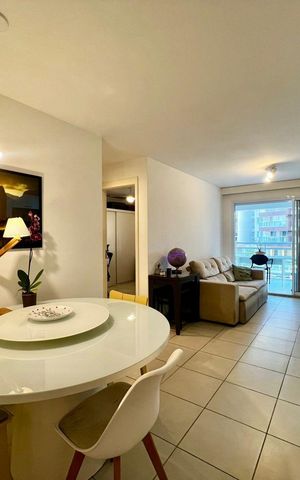 Apartamento à venda com 82m², 2 quartos e 1 vaga Apartamento à venda com 82m², 2 quartos e 1 vagaSala de Jantar