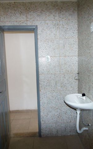 Casa para alugar com 90m², 2 quartos e 1 vagaBanheiro