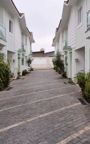 Casa de condomínio à venda com 113m², 2 quartos e 2 vagasÁrea externa