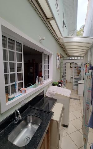 Casa de condomínio à venda com 113m², 2 quartos e 2 vagasÁrea de serviço