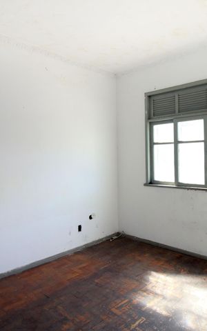 Casa à venda com 180m², 2 quartos e 5 vagasSala