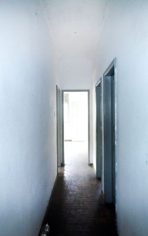 Casa à venda com 180m², 2 quartos e 5 vagasCorredor