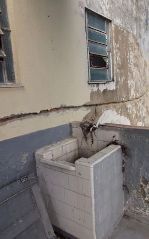 Casa à venda com 180m², 2 quartos e 5 vagasÁrea de Serviço