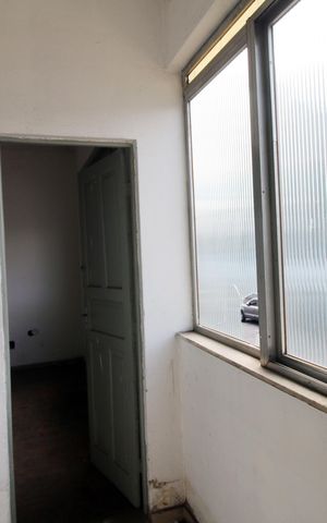 Casa à venda com 180m², 2 quartos e 5 vagasVaranda 
