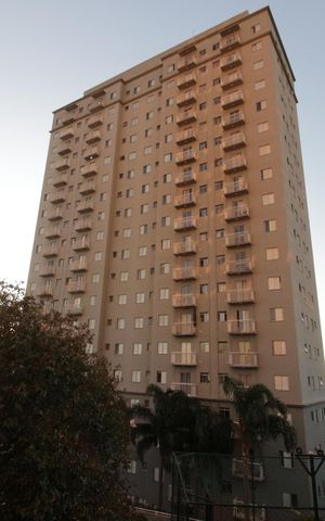 Apartamento para alugar com 62m², 2 quartos e 1 vagaÁrea comum - Fachada