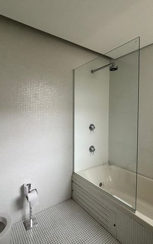 Apartamento para alugar com 185m², 2 quartos e 1 vaga Apartamento para alugar com 185m², 2 quartos e 1 vagaBanheiro 2