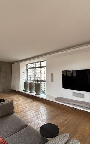 Apartamento para alugar com 185m², 2 quartos e 1 vaga Apartamento para alugar com 185m², 2 quartos e 1 vagaSala