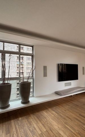 Apartamento para alugar com 185m², 2 quartos e 1 vaga Apartamento para alugar com 185m², 2 quartos e 1 vagaSala