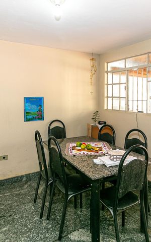 Casa à venda com 85m², 4 quartos e 2 vagas Casa à venda com 85m², 4 quartos e 2 vagasCozinha