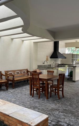 Apartamento à venda com 177m², 3 quartos e 3 vagas Apartamento à venda com 177m², 3 quartos e 3 vagasÁrea comum - Churrasqueira