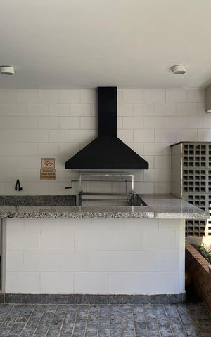 Apartamento à venda com 177m², 3 quartos e 3 vagas Apartamento à venda com 177m², 3 quartos e 3 vagasÁrea comum - Churrasqueira