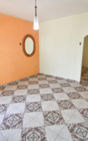 Casa à venda com 200m², 3 quartos e 3 vagasSala