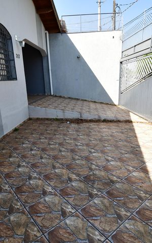 Casa à venda com 200m², 3 quartos e 3 vagasGaragem