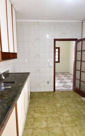 Casa à venda com 200m², 3 quartos e 3 vagasCozinha