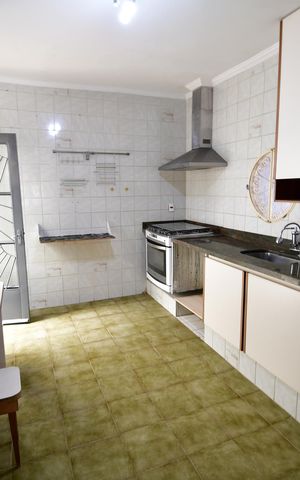 Casa à venda com 200m², 3 quartos e 3 vagasCozinha