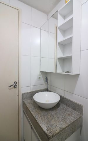 Apartamento à venda com 49m², 2 quartos e 1 vagaBanheiro Social