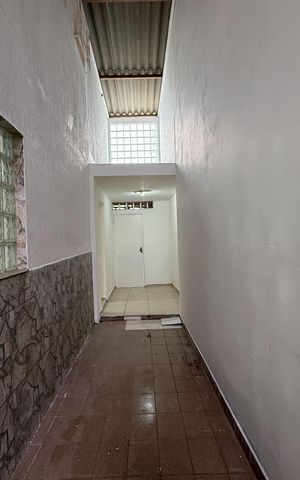 Casa à venda com 180m², 3 quartos e 1 vaga Casa à venda com 180m², 3 quartos e 1 vagaÁrea de Serviço