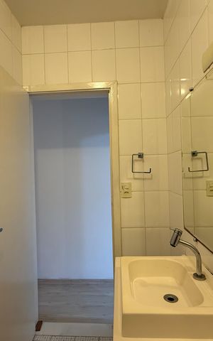 Casa à venda com 180m², 3 quartos e 1 vaga Casa à venda com 180m², 3 quartos e 1 vagaBanheiro