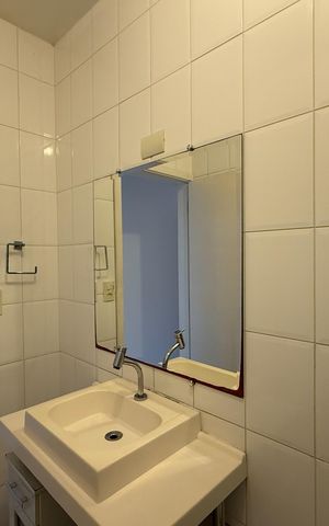 Casa à venda com 180m², 3 quartos e 1 vaga Casa à venda com 180m², 3 quartos e 1 vagaBanheiro