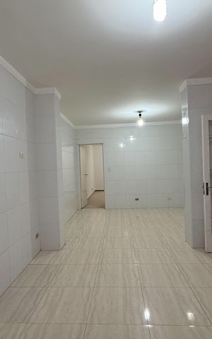 Casa à venda com 180m², 3 quartos e 1 vaga Casa à venda com 180m², 3 quartos e 1 vagaCozinha
