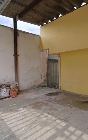 Casa à venda com 200m², 6 quartos e 2 vagasGaragem