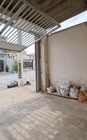 Casa à venda com 200m², 6 quartos e 2 vagasGaragem