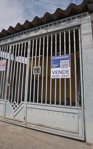 Casa à venda com 200m², 6 quartos e 2 vagasinstalada dia:21-08-2026 Placa:MMGQ-304