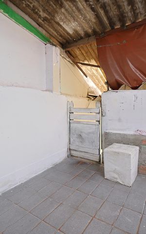 Casa à venda com 200m², 6 quartos e 2 vagasÁrea de Serviço