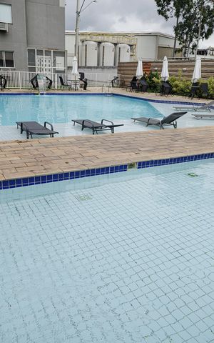 Apartamento para alugar com 50m², 2 quartos e 1 vaga Apartamento para alugar com 50m², 2 quartos e 1 vagaÁrea comum - Piscina