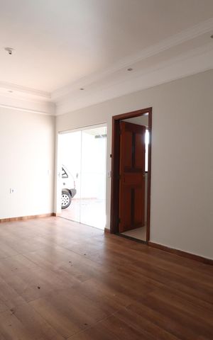 Casa para alugar com 150m², 3 quartos e 2 vagasSala