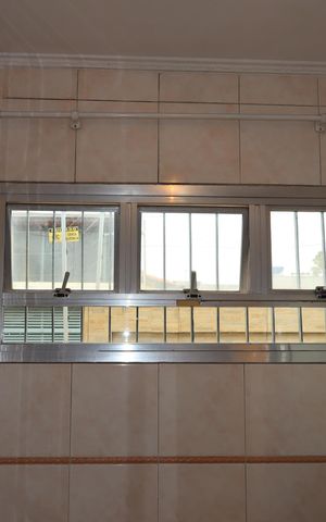 Casa à venda com 416m², 7 quartos e 5 vagasBanheiro 1