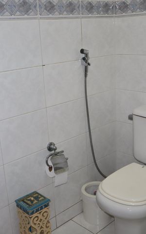 Casa à venda com 416m², 7 quartos e 5 vagasBanheiro 2