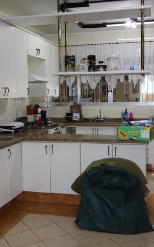 Casa à venda com 416m², 7 quartos e 5 vagasCozinha