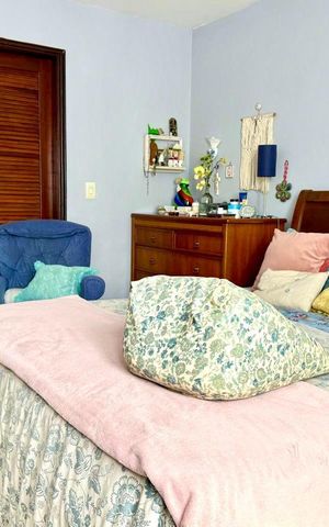 Casa de condomínio à venda com 300m², 4 quartos e 2 vagas