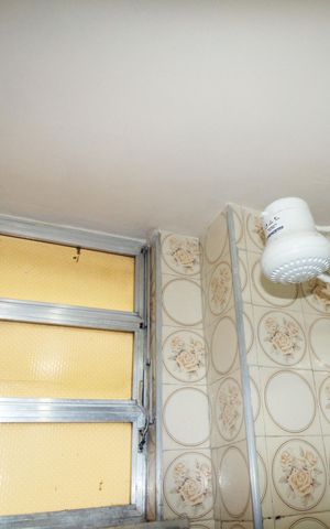 Apartamento à venda com 48m², 2 quartos e sem vagaBanheiro social