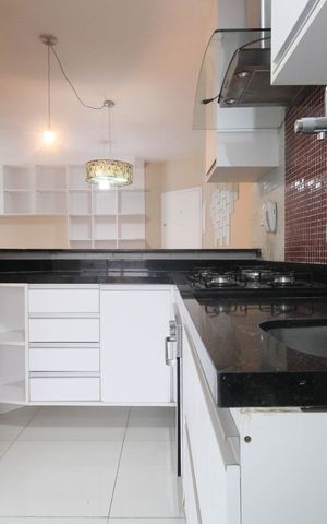 Apartamento à venda com 67m², 2 quartos e 2 vagas Apartamento à venda com 67m², 2 quartos e 2 vagasCozinha