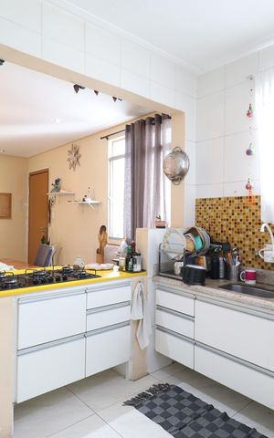 Apartamento à venda com 103m², 2 quartos e sem vagaCozinha e Área de serviço 