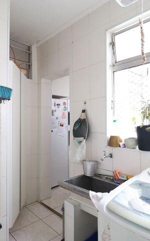 Apartamento à venda com 103m², 2 quartos e sem vagaCozinha e Área de serviço 