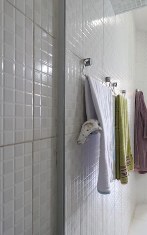 Apartamento à venda com 103m², 2 quartos e sem vagaBanheiro da Suíte