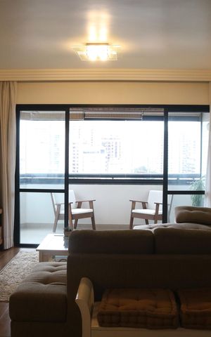 Apartamento à venda com 130m², 3 quartos e 2 vagasSala