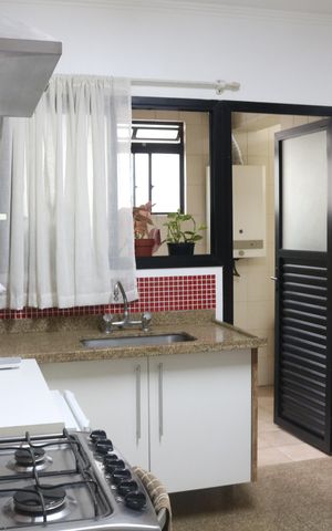 Apartamento à venda com 130m², 3 quartos e 2 vagasCozinha