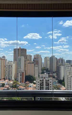 Apartamento à venda com 130m², 3 quartos e 2 vagas Apartamento à venda com 130m², 3 quartos e 2 vagasVaranda da Sala