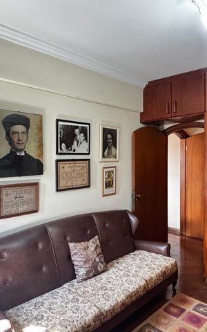 Apartamento à venda com 141m², 3 quartos e 2 vagas Apartamento à venda com 141m², 3 quartos e 2 vagasQuarto 2