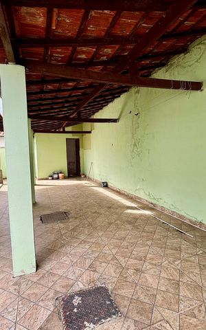 Casa para alugar com 250m², 3 quartos e 2 vagas Casa para alugar com 250m², 3 quartos e 2 vagasÁrea externa