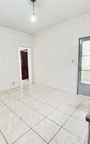 Casa para alugar com 250m², 3 quartos e 2 vagas Casa para alugar com 250m², 3 quartos e 2 vagasCozinha