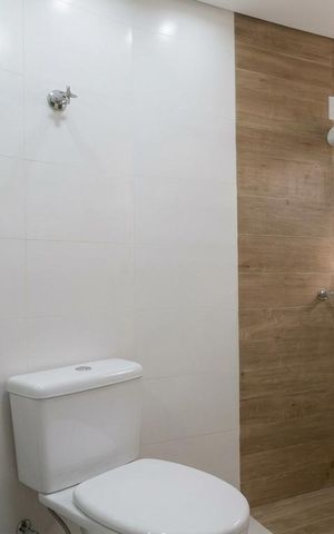 Casa à venda com 149m², 3 quartos e 3 vagas Casa à venda com 149m², 3 quartos e 3 vagasBanheiro