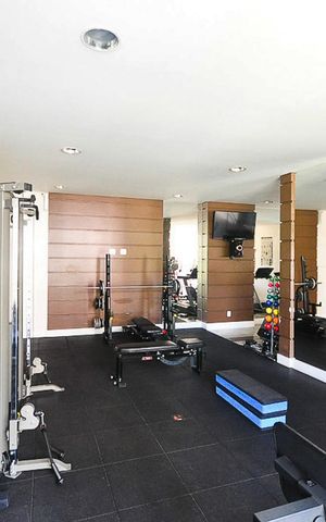 Apartamento à venda com 83m², 3 quartos e 2 vagasAcademia